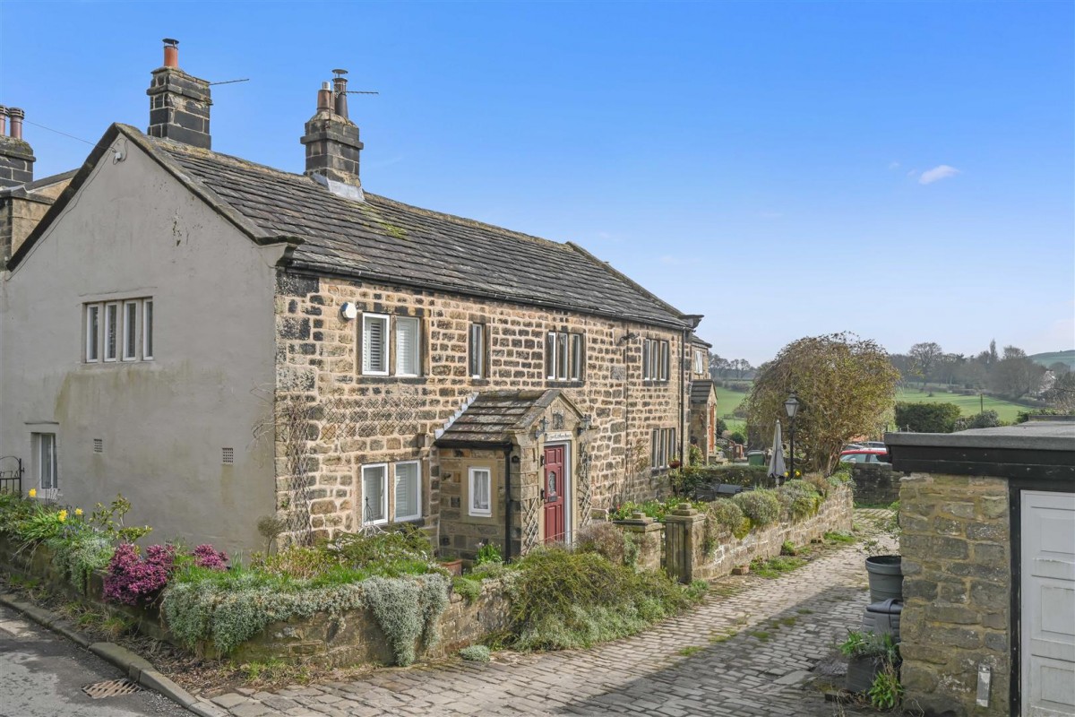 Upper End Farm House 58 Town Street, Guiseley, Leeds