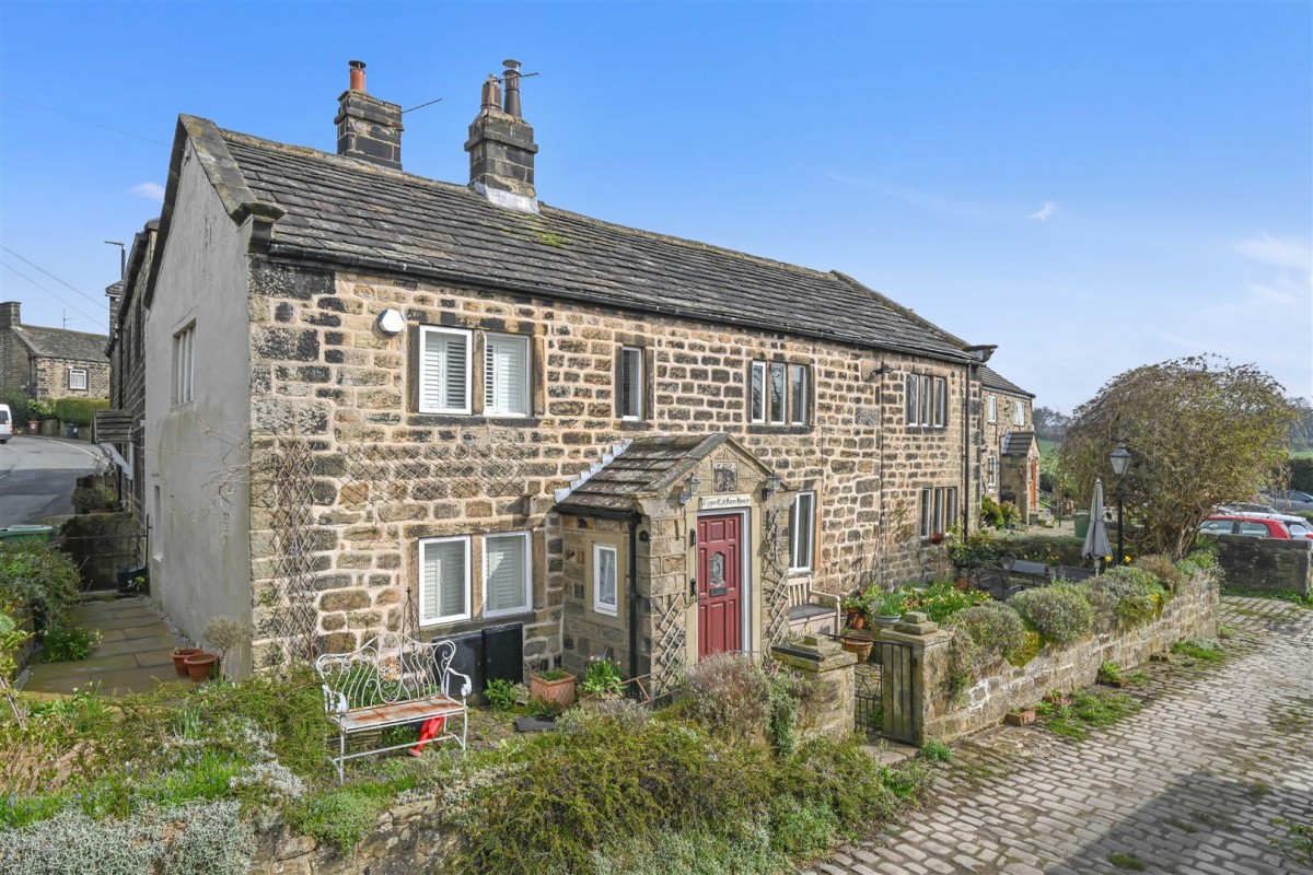 Upper End Farm House 58 Town Street, Guiseley, Leeds