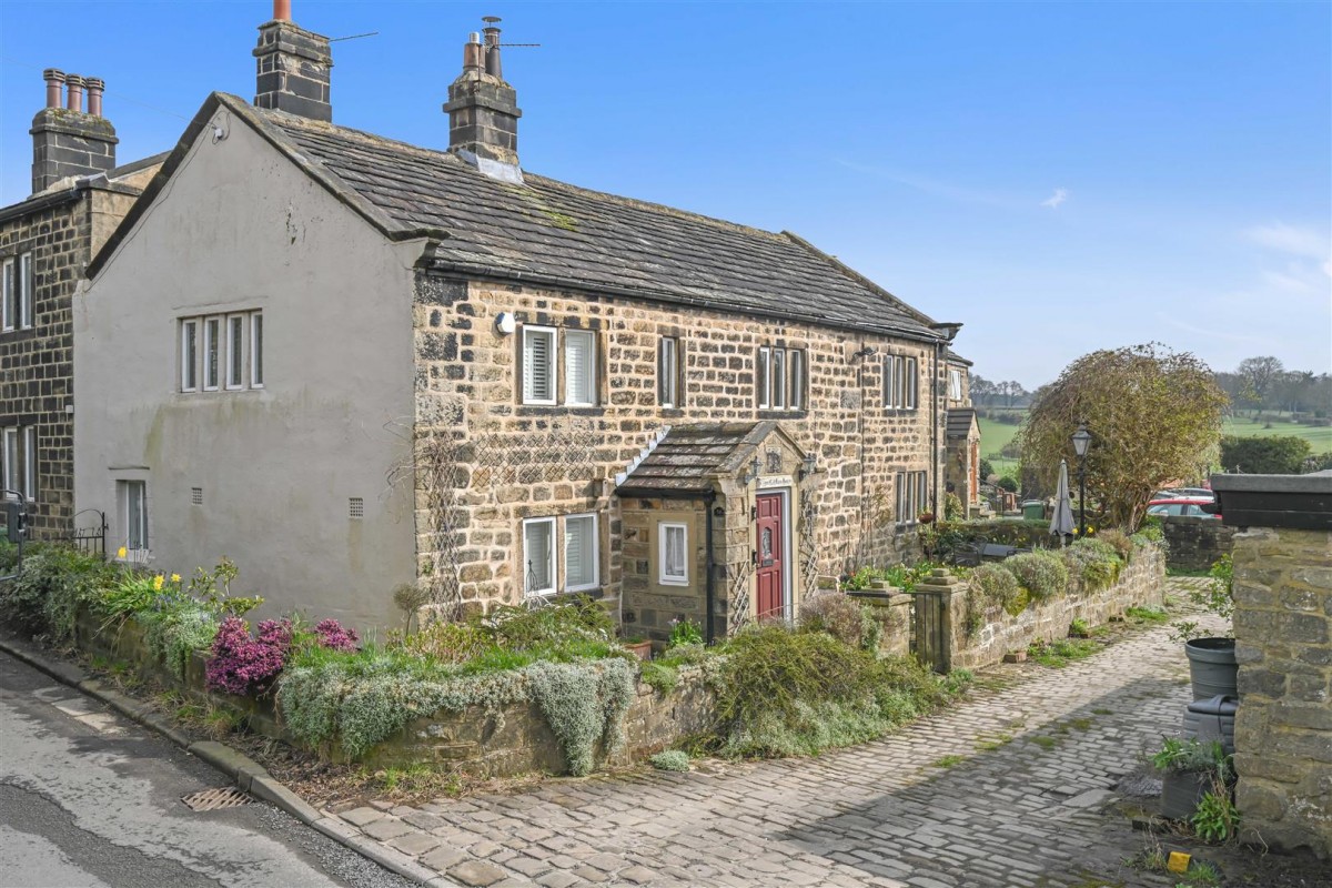 Upper End Farm House 58 Town Street, Guiseley, Leeds