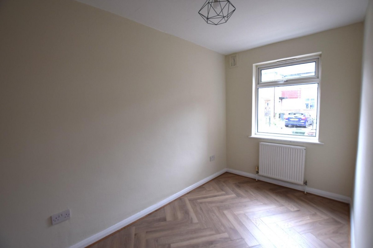 Grantham Gardens, Chadwell Heath, RM6