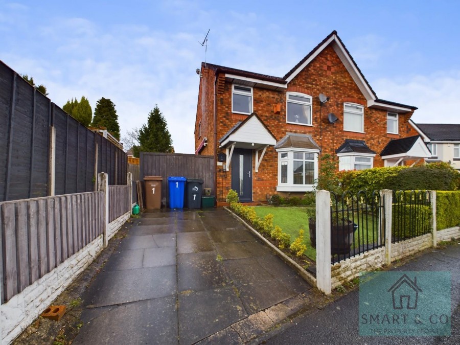 Cormie Close, Chell Heath, StokeOnTrent Hunters Estate Agents & Letting Agents