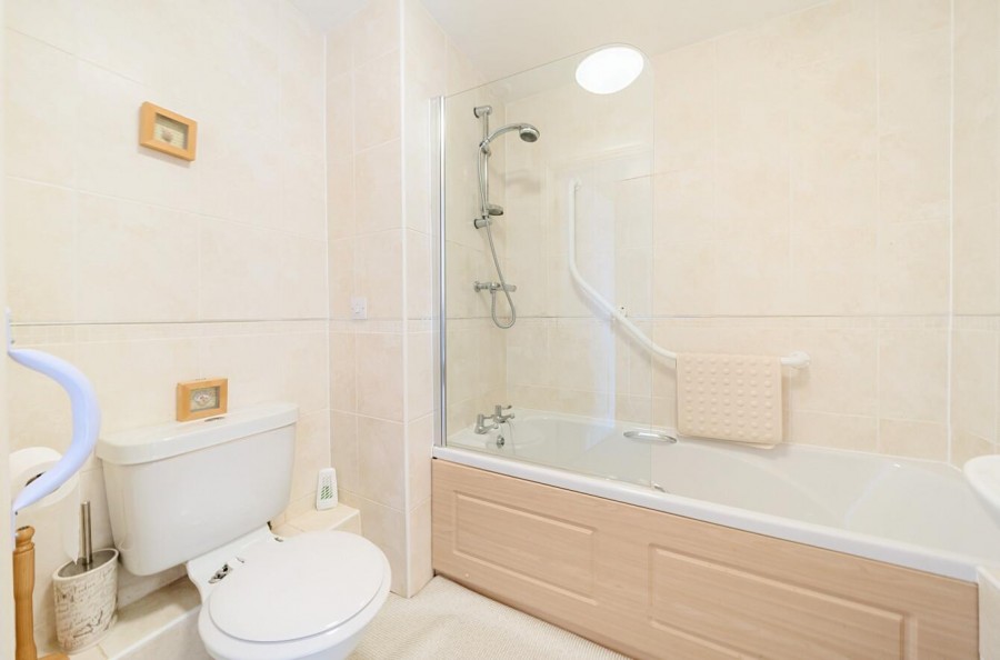 Stanhope Court, Horsforth LS18 Hunters Estate Agents & Letting Agents