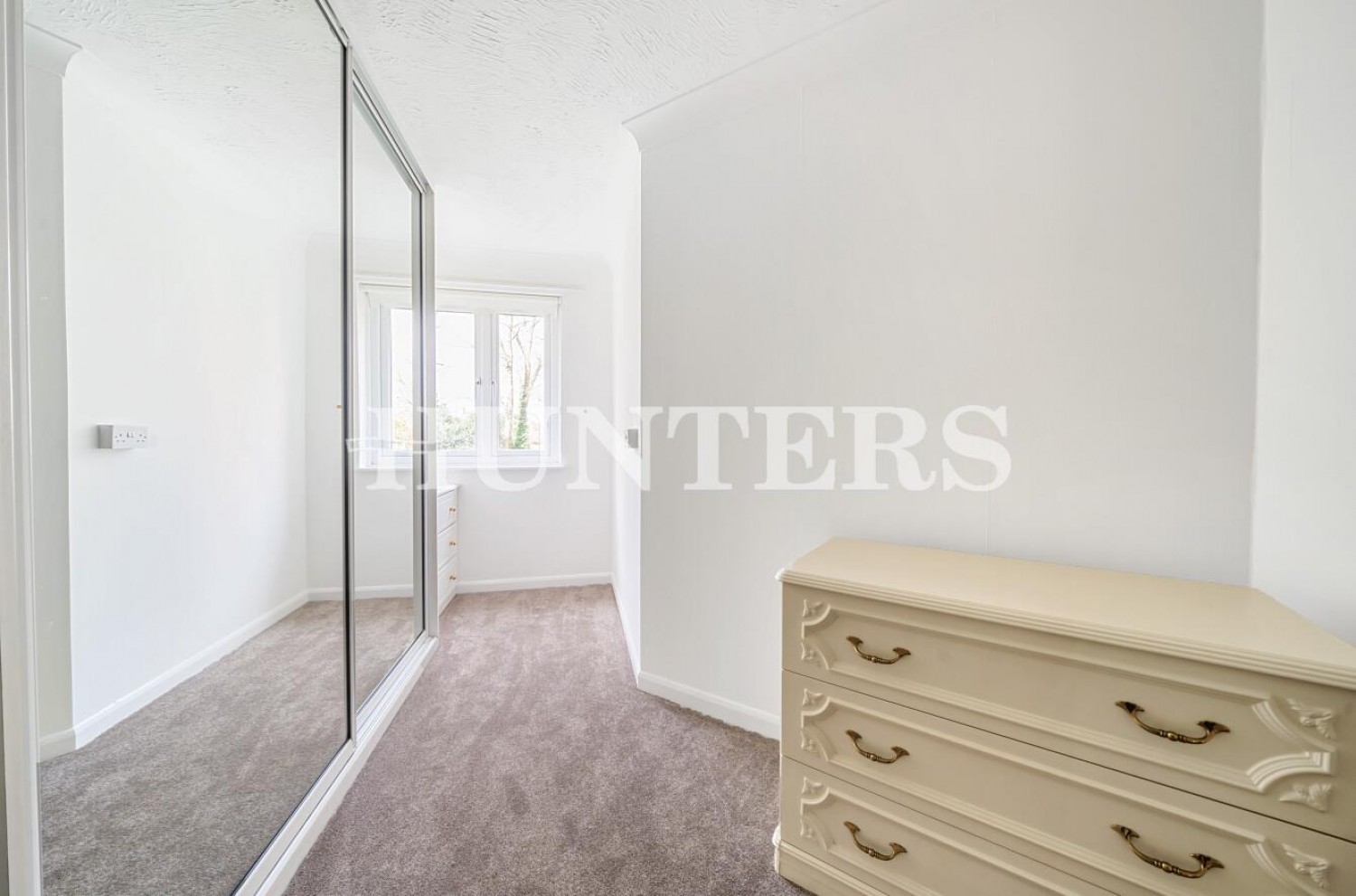 Mavis Grove, Hornchurch