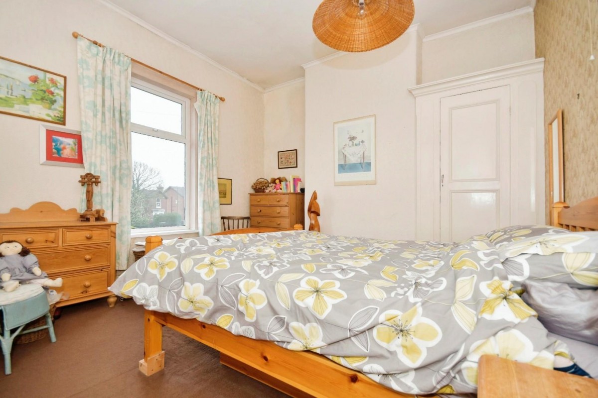 Gladstone Road, Saltergate, Chesterfield, S40 4TE