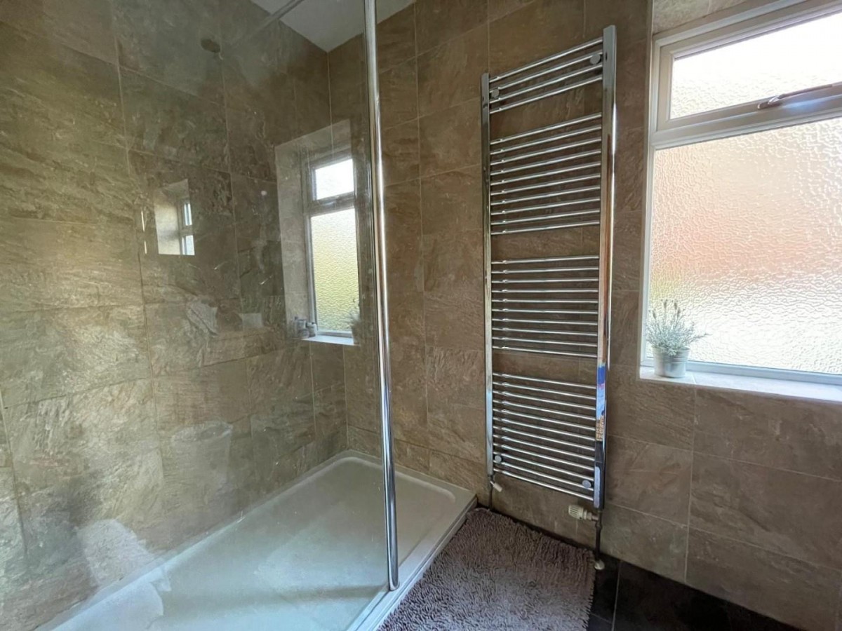 Gladstone Road, Saltergate, Chesterfield, S40 4TE