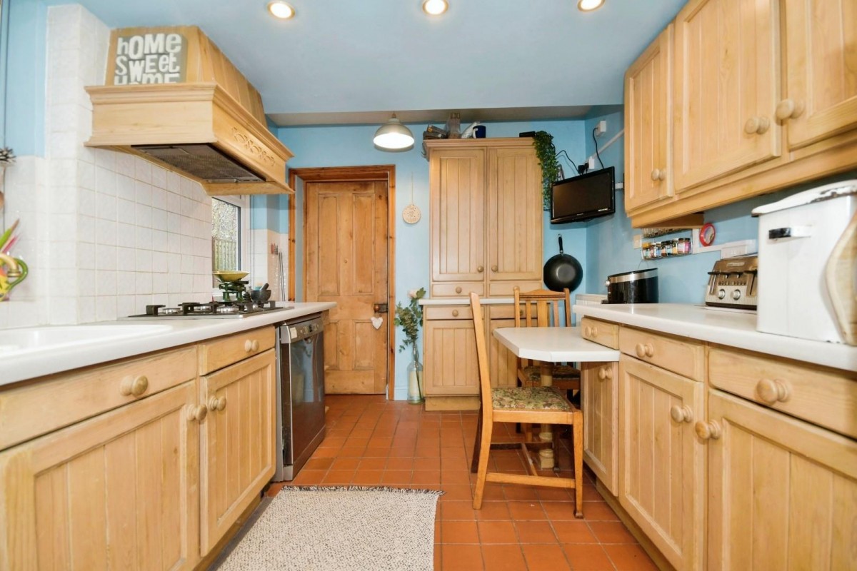 Gladstone Road, Saltergate, Chesterfield, S40 4TE