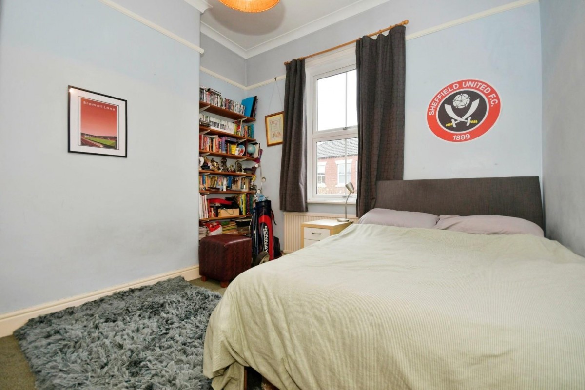 Gladstone Road, Saltergate, Chesterfield, S40 4TE