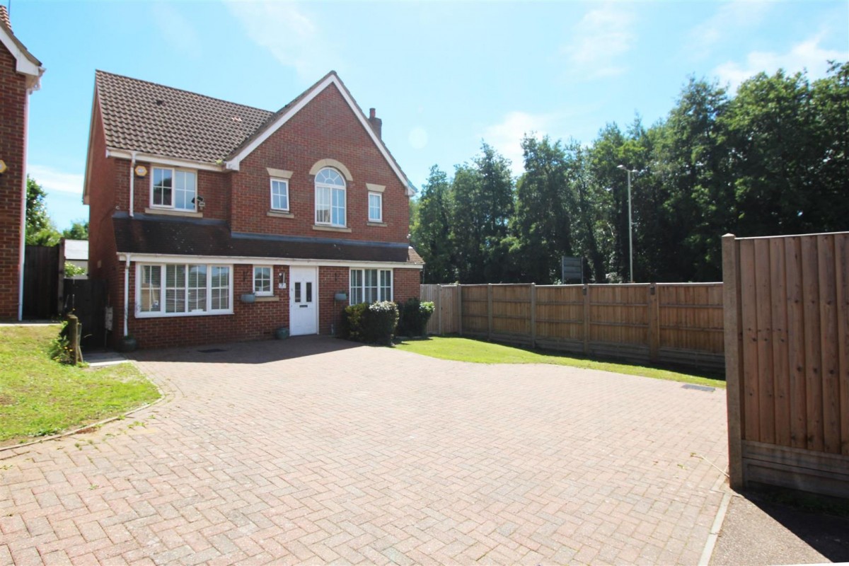 Tates Way, Stevenage, SG1 4WP