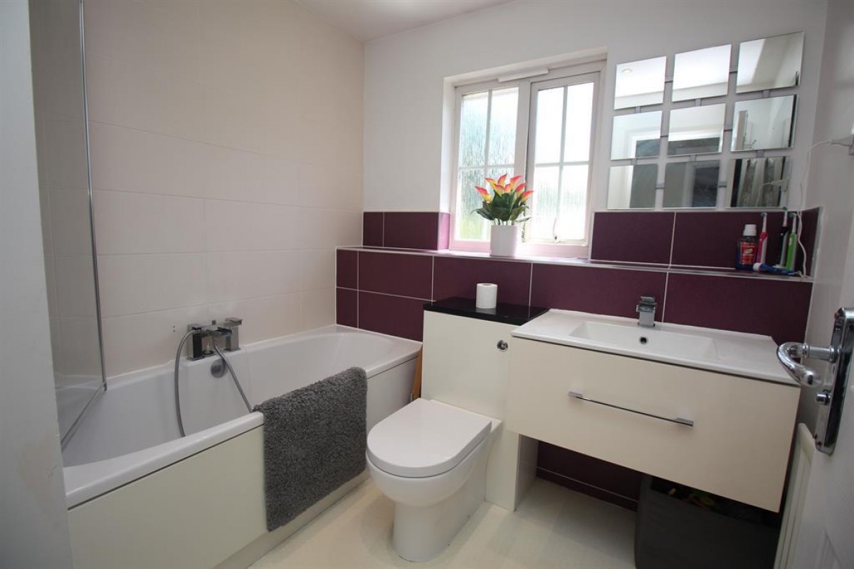 Tates Way, Stevenage, SG1 4WP