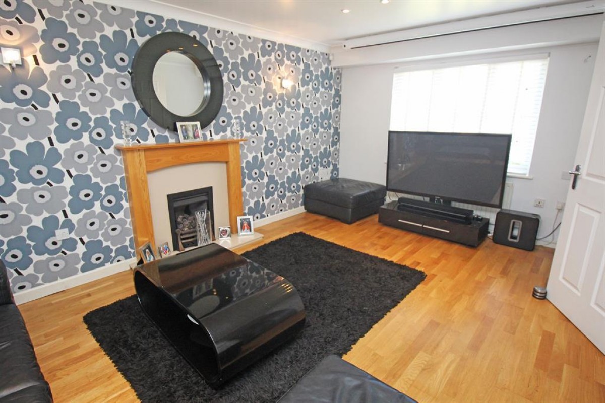 Tates Way, Stevenage, SG1 4WP
