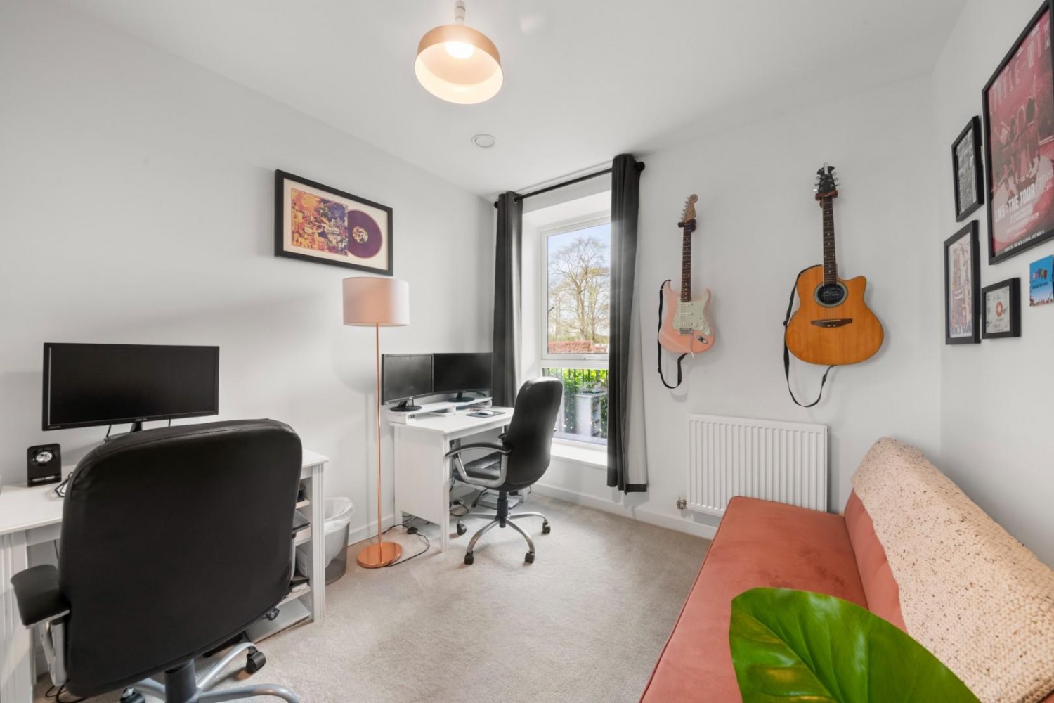 Laurina Apartments, 10 Carnation Gardens, Hayes, UB3 4FS