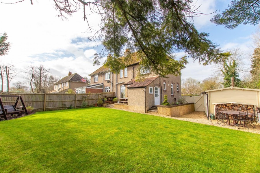 Tring Road, Wilstone Hunters Estate Agents & Letting Agents