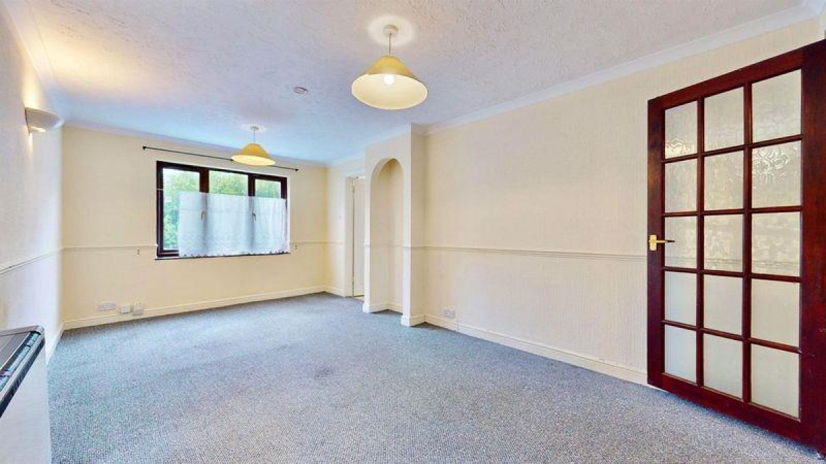 Capstan Close, Chadwell Heath, RM6