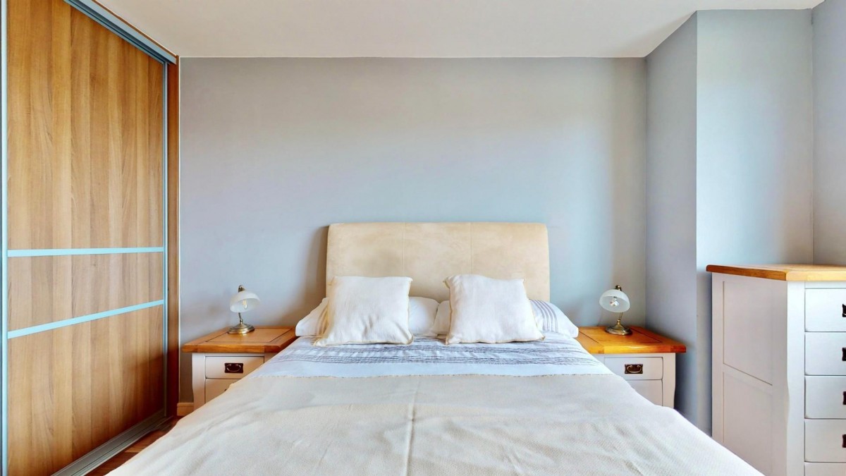 High Road, Chadwell Heath, Romford, RM6 6PN