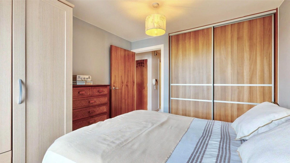 High Road, Chadwell Heath, Romford, RM6 6PN