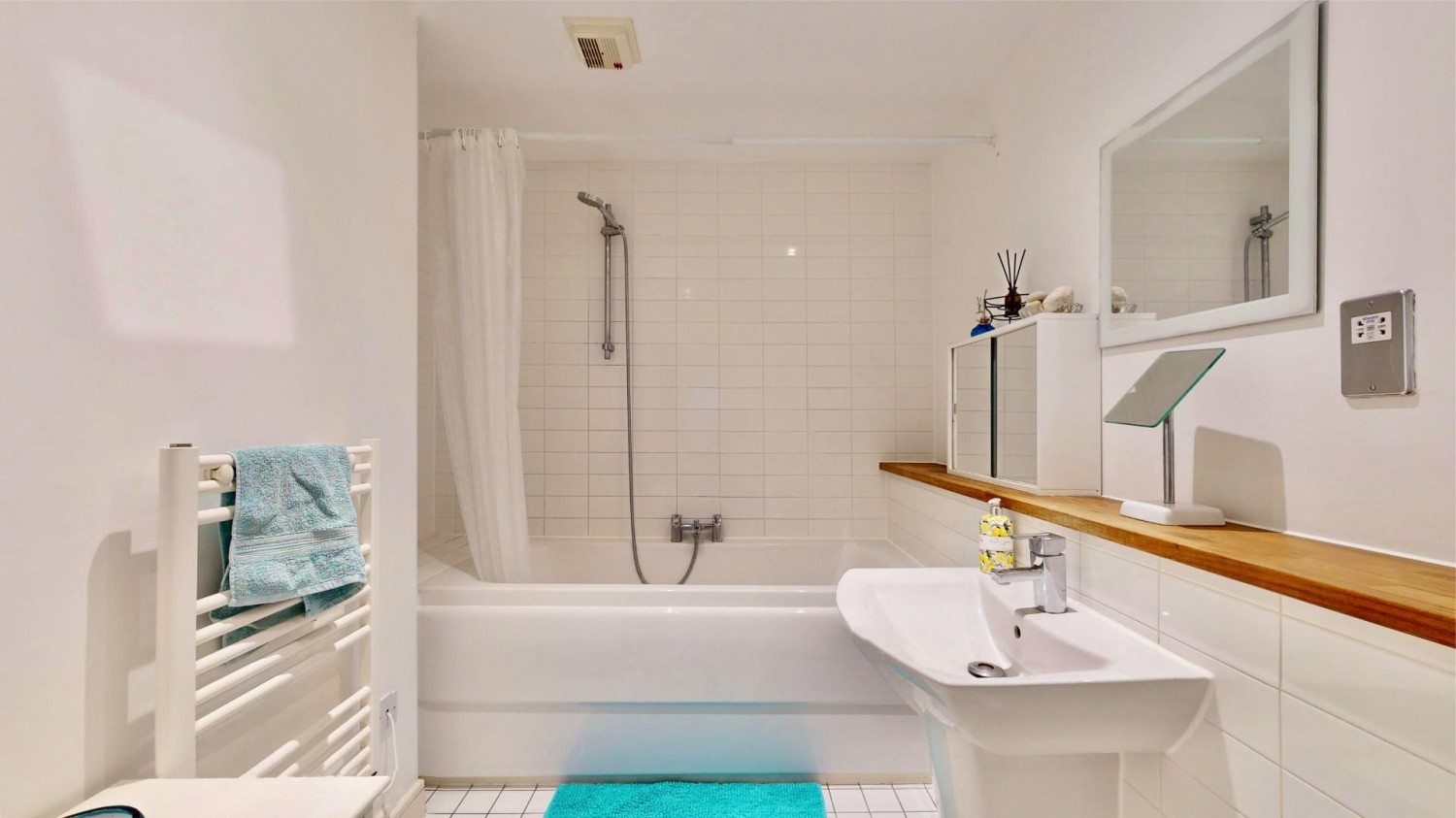 High Road, Chadwell Heath, Romford, RM6 6PN