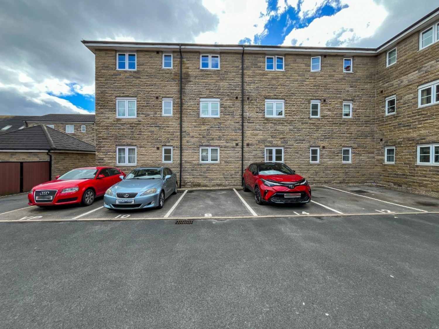 Highfield Chase, Dewsbury