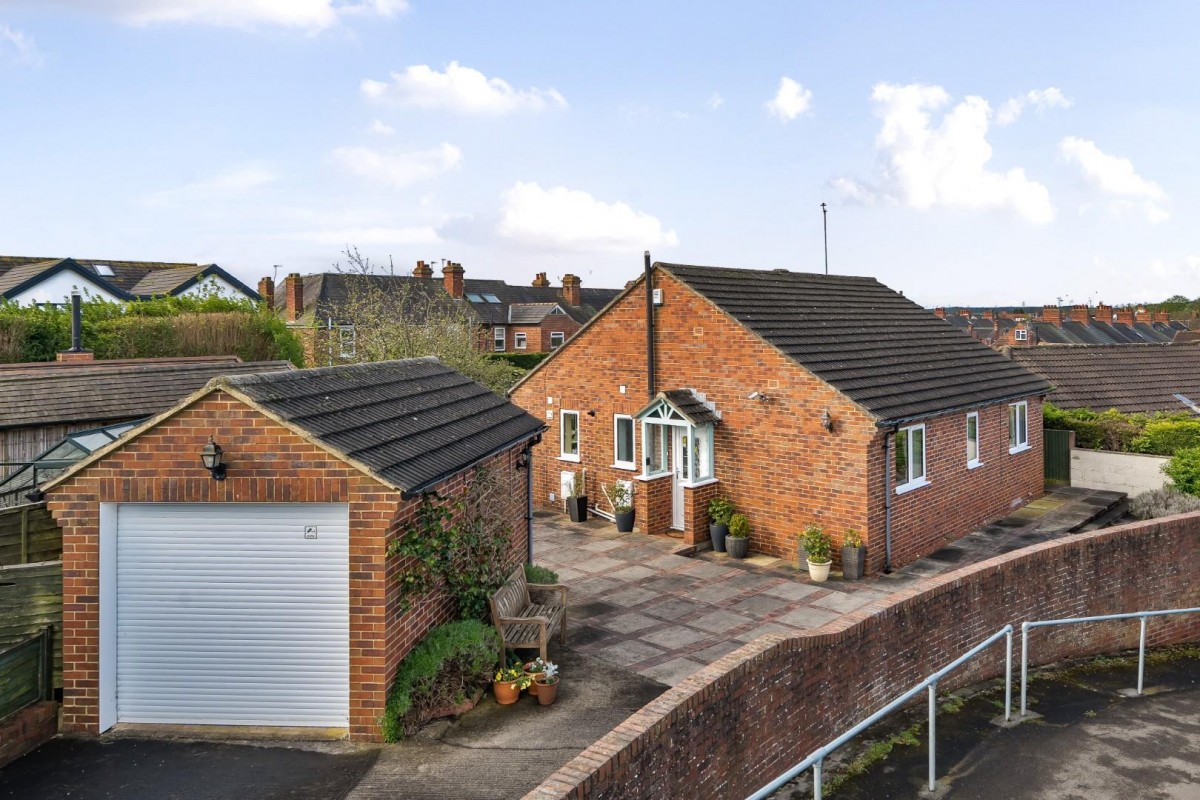 Auster Bank Crescent, Tadcaster