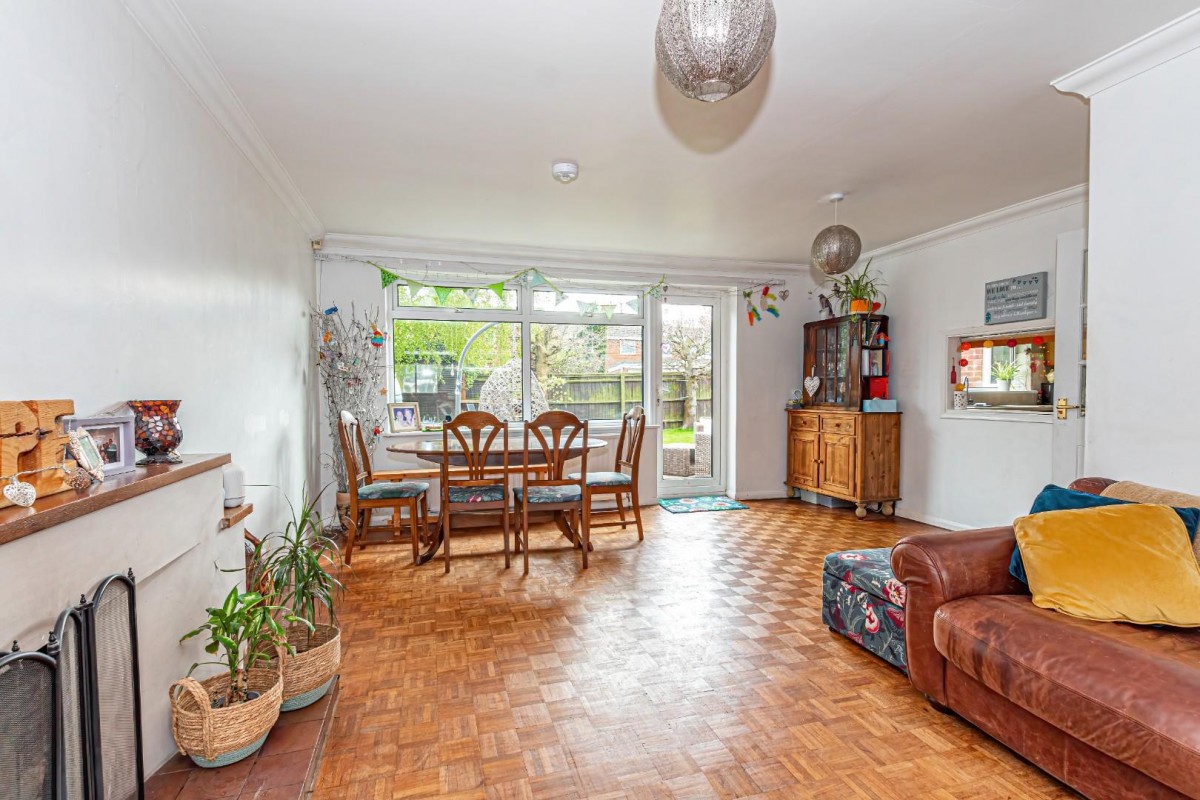 Redwood Drive, Wing