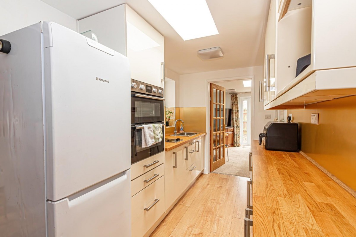 Redwood Drive, Wing