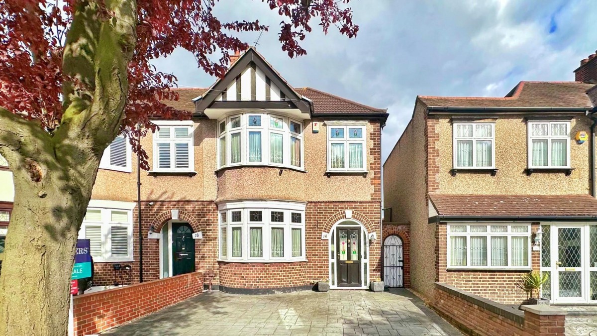 Mannin Road, Chadwell Heath, RM6