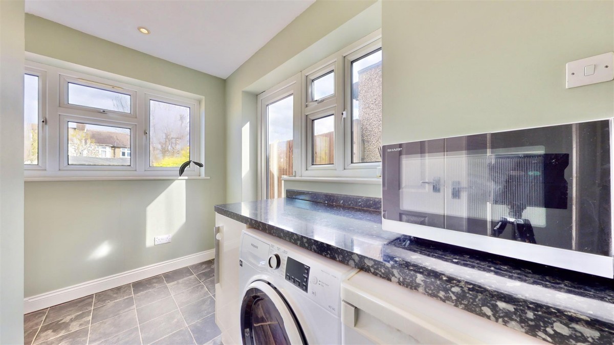 Mannin Road, Chadwell Heath, RM6