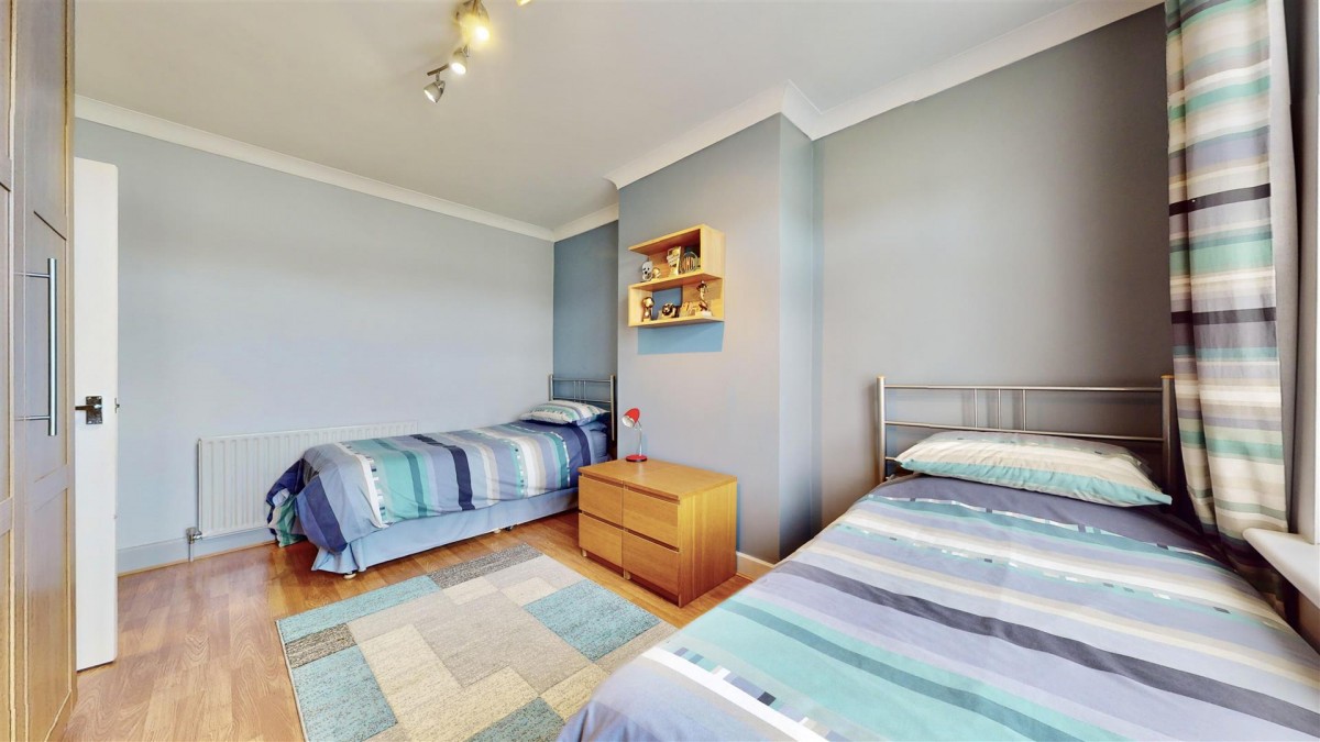 Mannin Road, Chadwell Heath, RM6