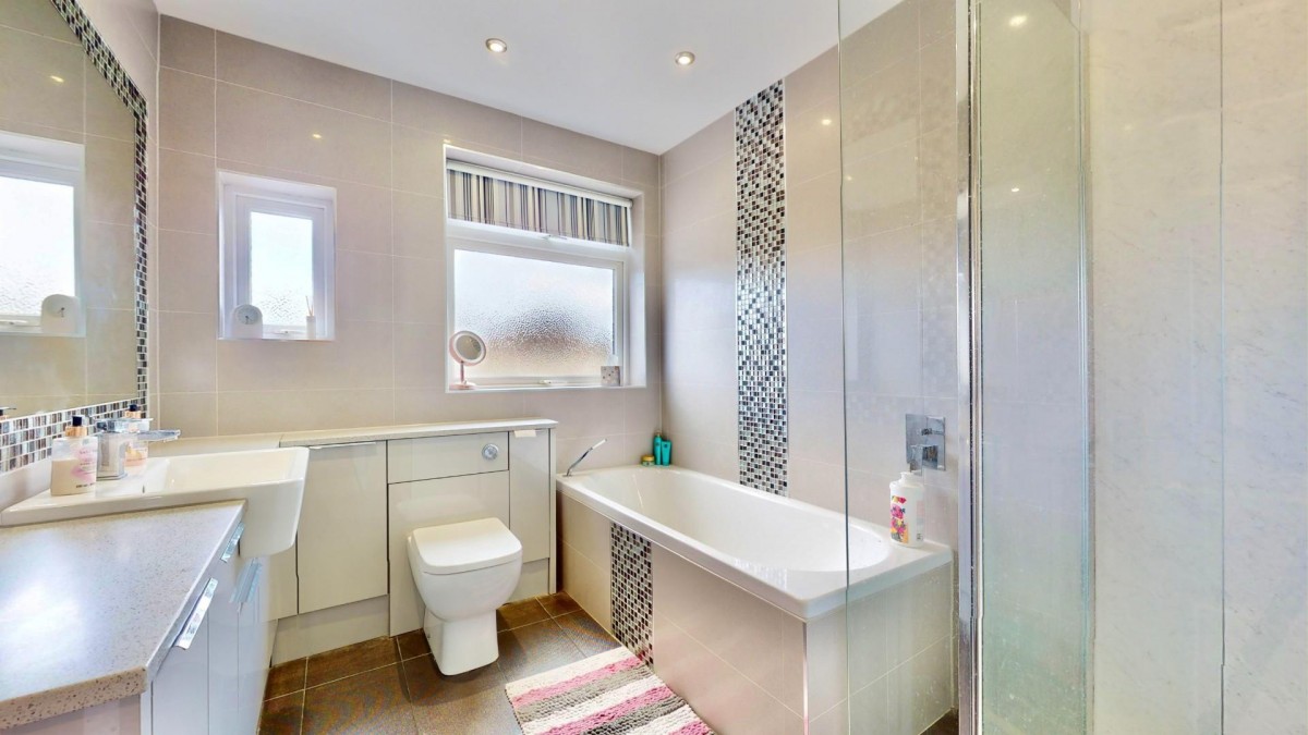 Mannin Road, Chadwell Heath, RM6