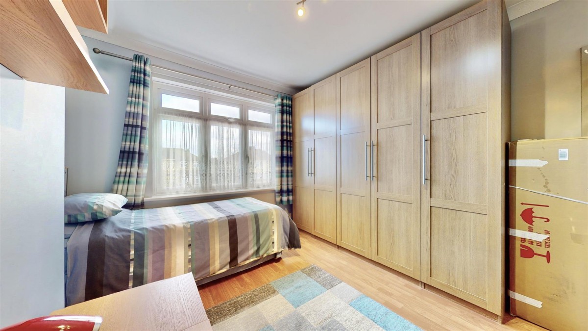 Mannin Road, Chadwell Heath, RM6