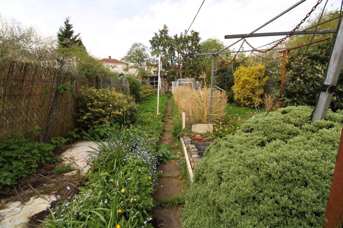 Narroways Road, St Werburghs, Bristol BS2 9XB