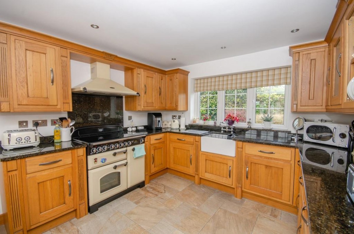 Woodbine Cottage, Shortwood Hill, Shortwood, Bristol, BS16 9PF