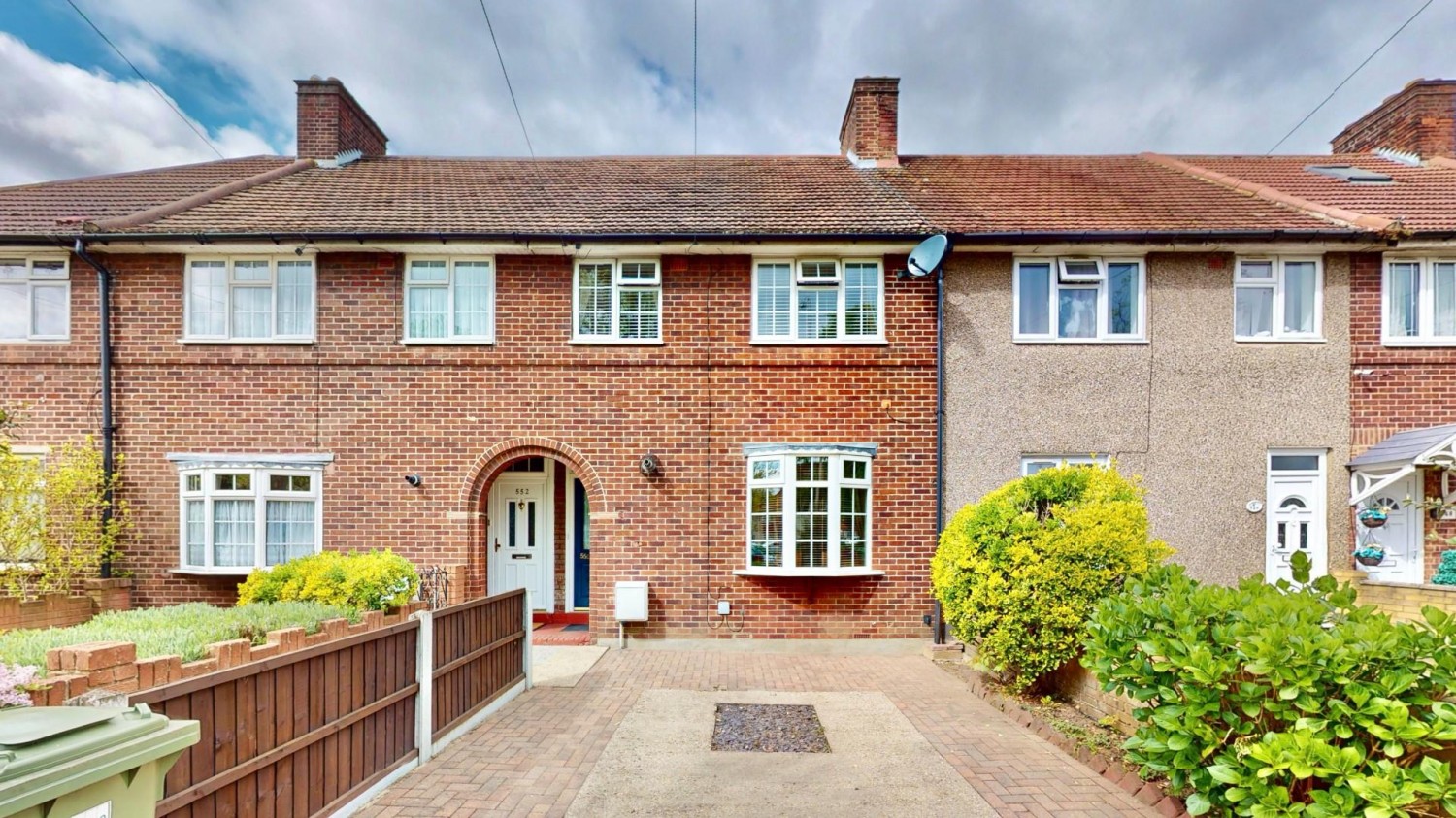 Valence Avenue, Dagenham, RM8