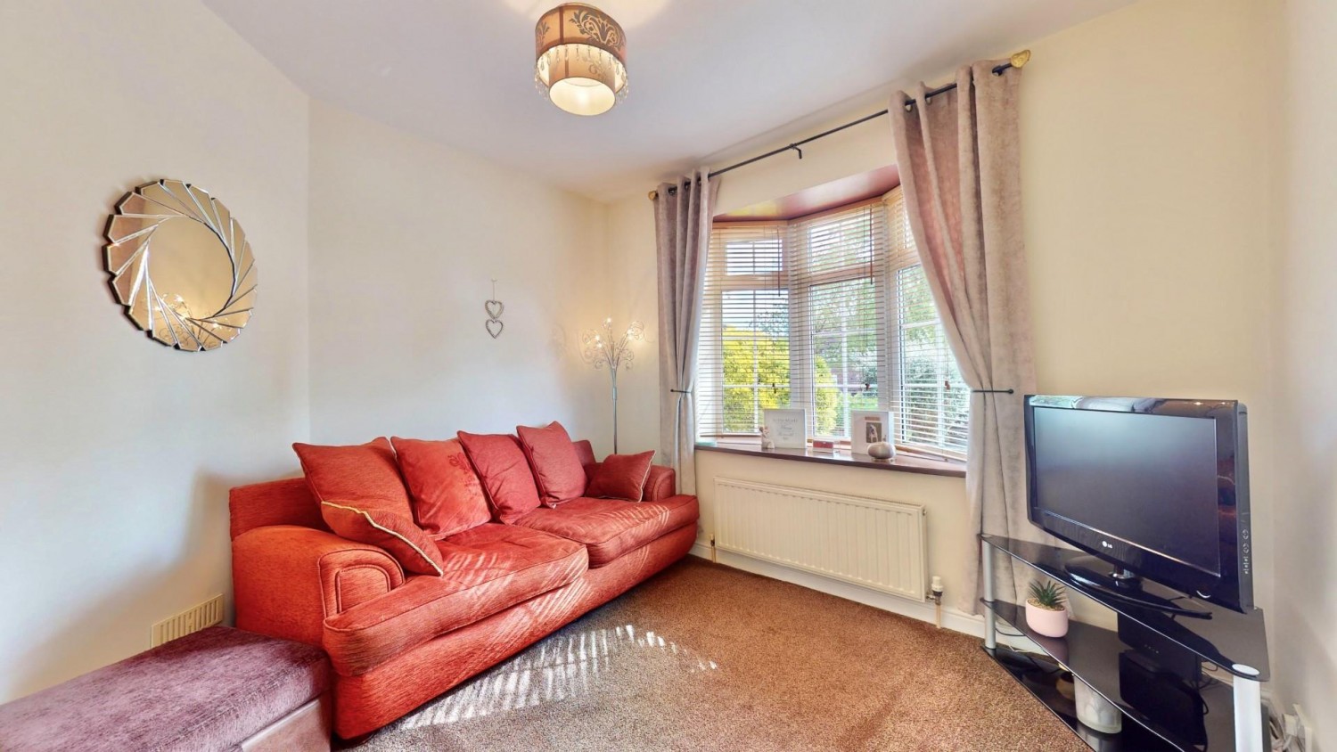 Valence Avenue, Dagenham, RM8