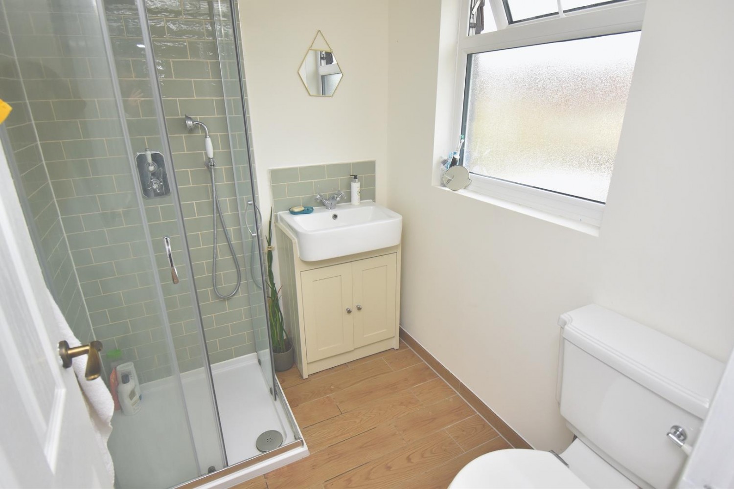 Dundridge Lane, St George, Bristol, BS5 8SH.