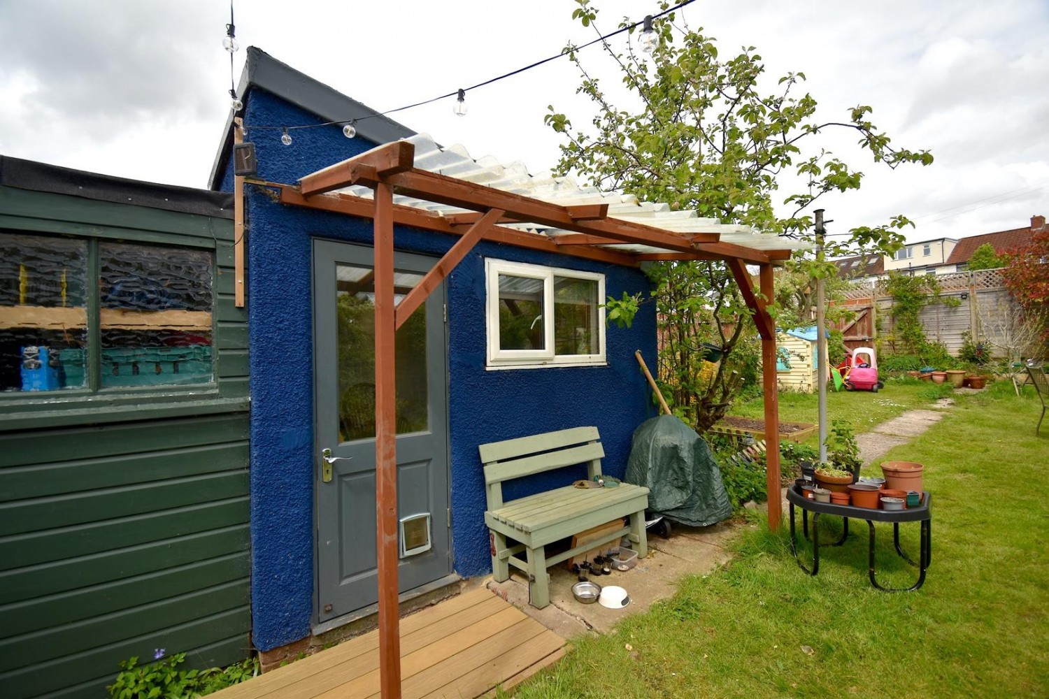 Dundridge Lane, St George, Bristol, BS5 8SH.