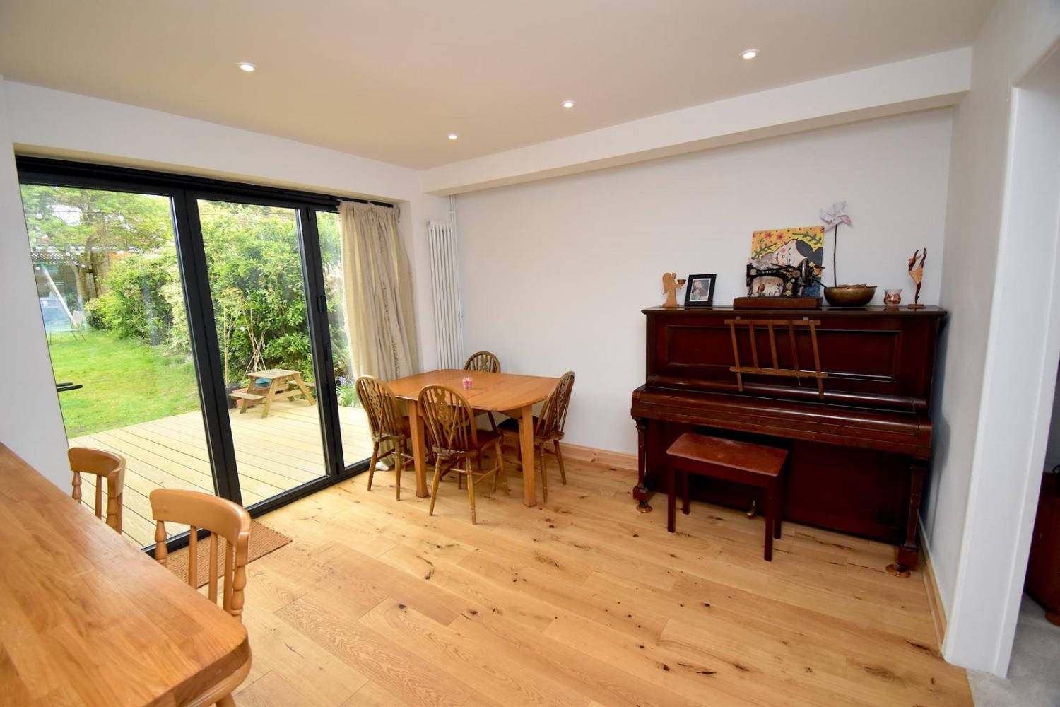 Dundridge Lane, St George, Bristol, BS5 8SH.