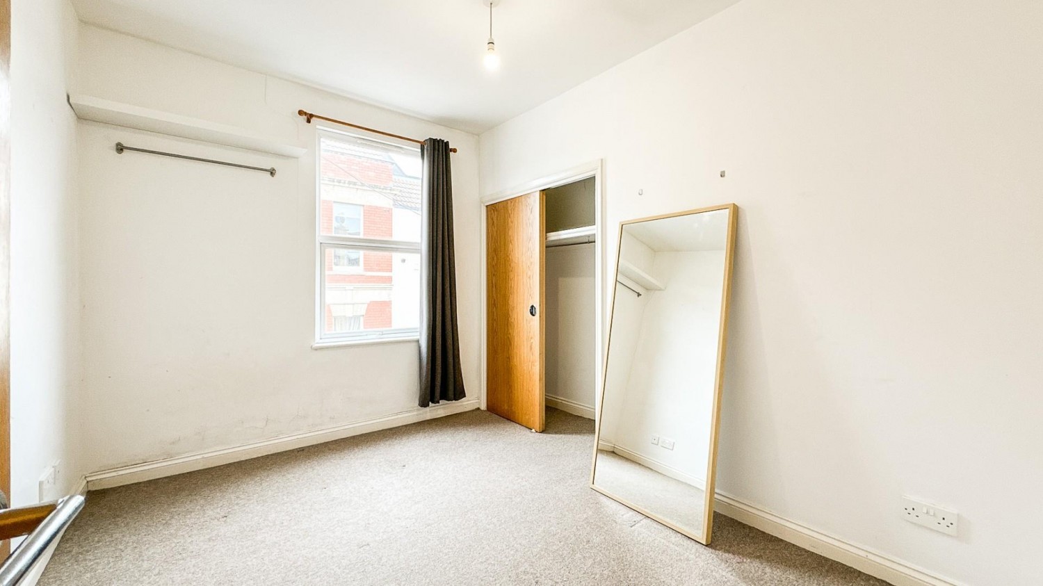 2 bedroom Flat for sale in West Street, Bedminster, Bristol, BS3 3NB