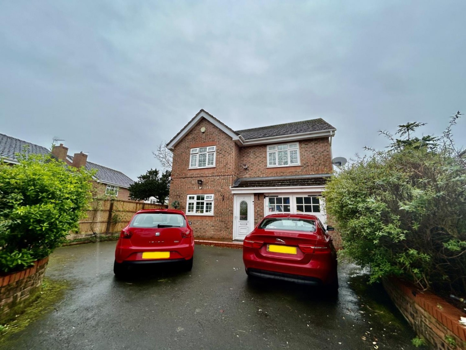 5 bedroom House for sale in Woodacre Road, Ellesmere Port