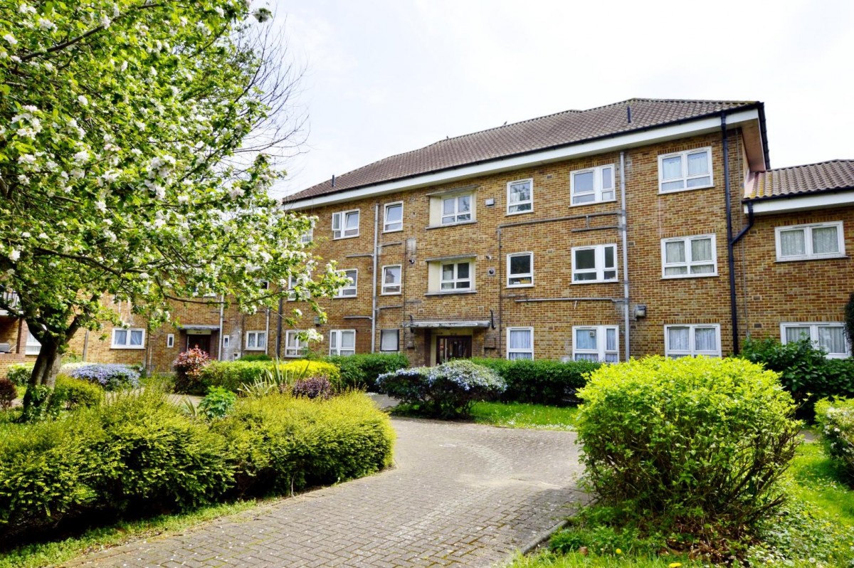 Barking Road, East Ham, London, E6 2LR
