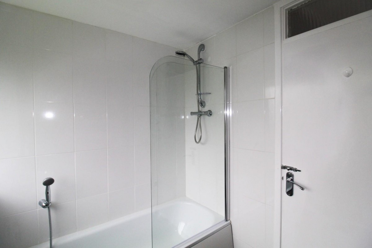 Highwood Road, Hoddesdon