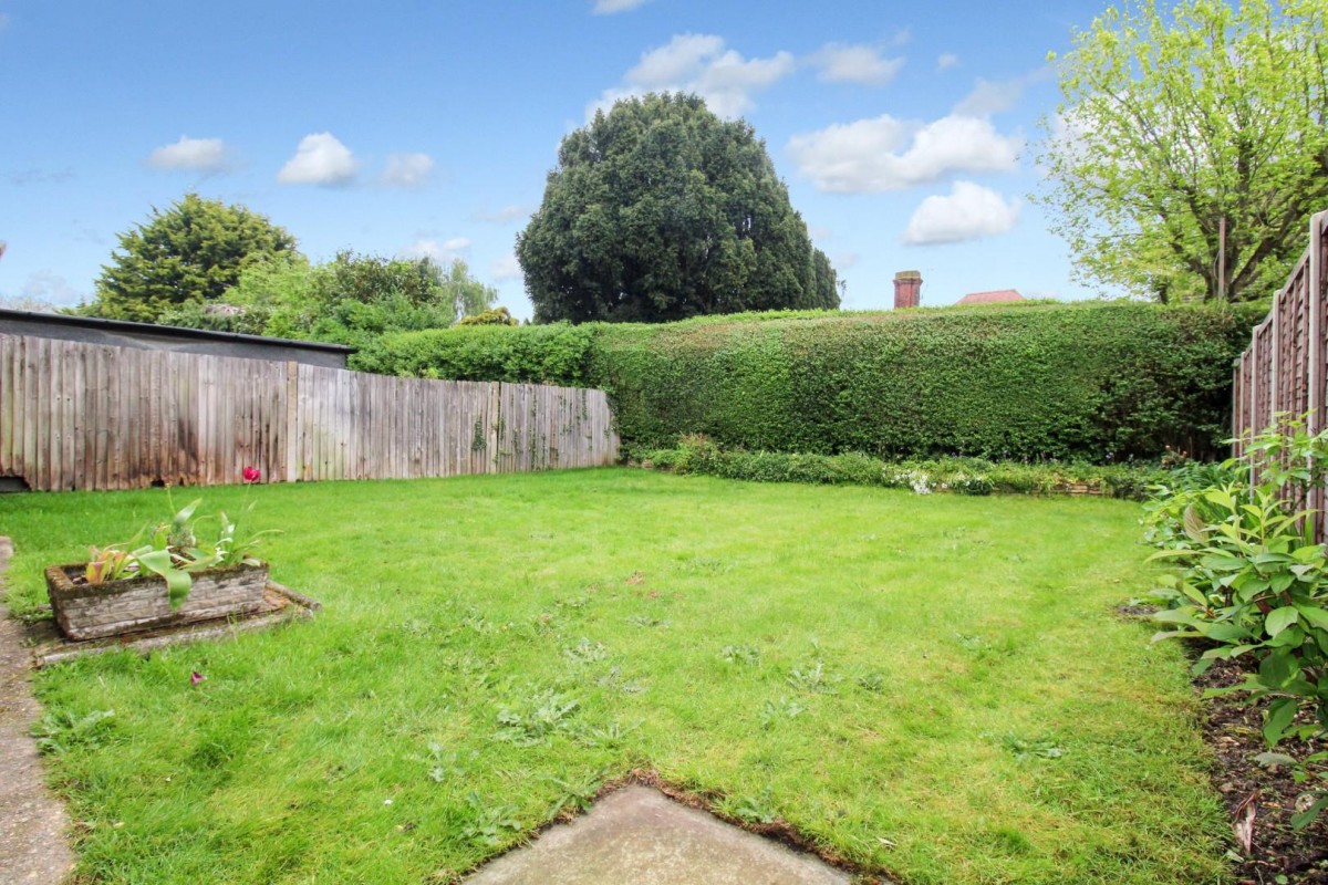 Highwood Road, Hoddesdon