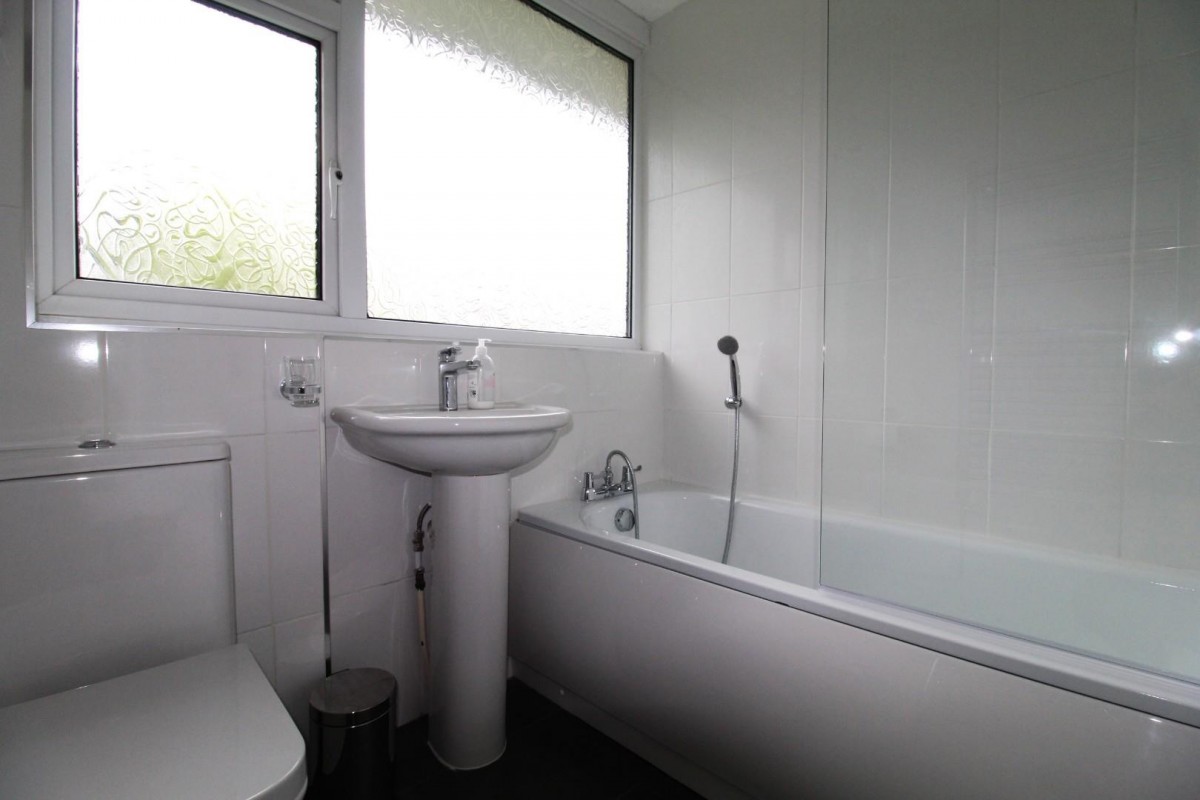 Highwood Road, Hoddesdon