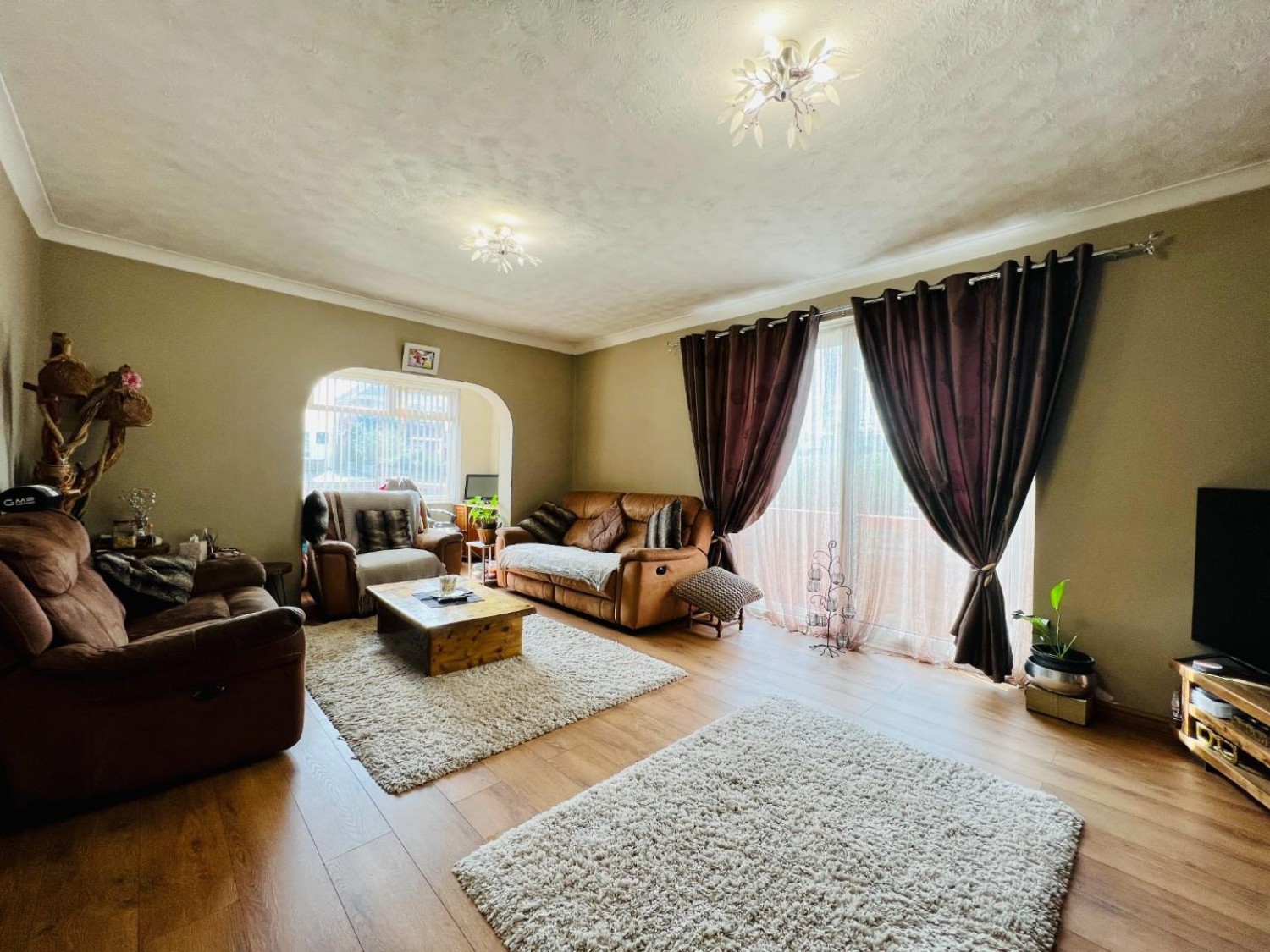 COAST DRIVE, GREATSTONE