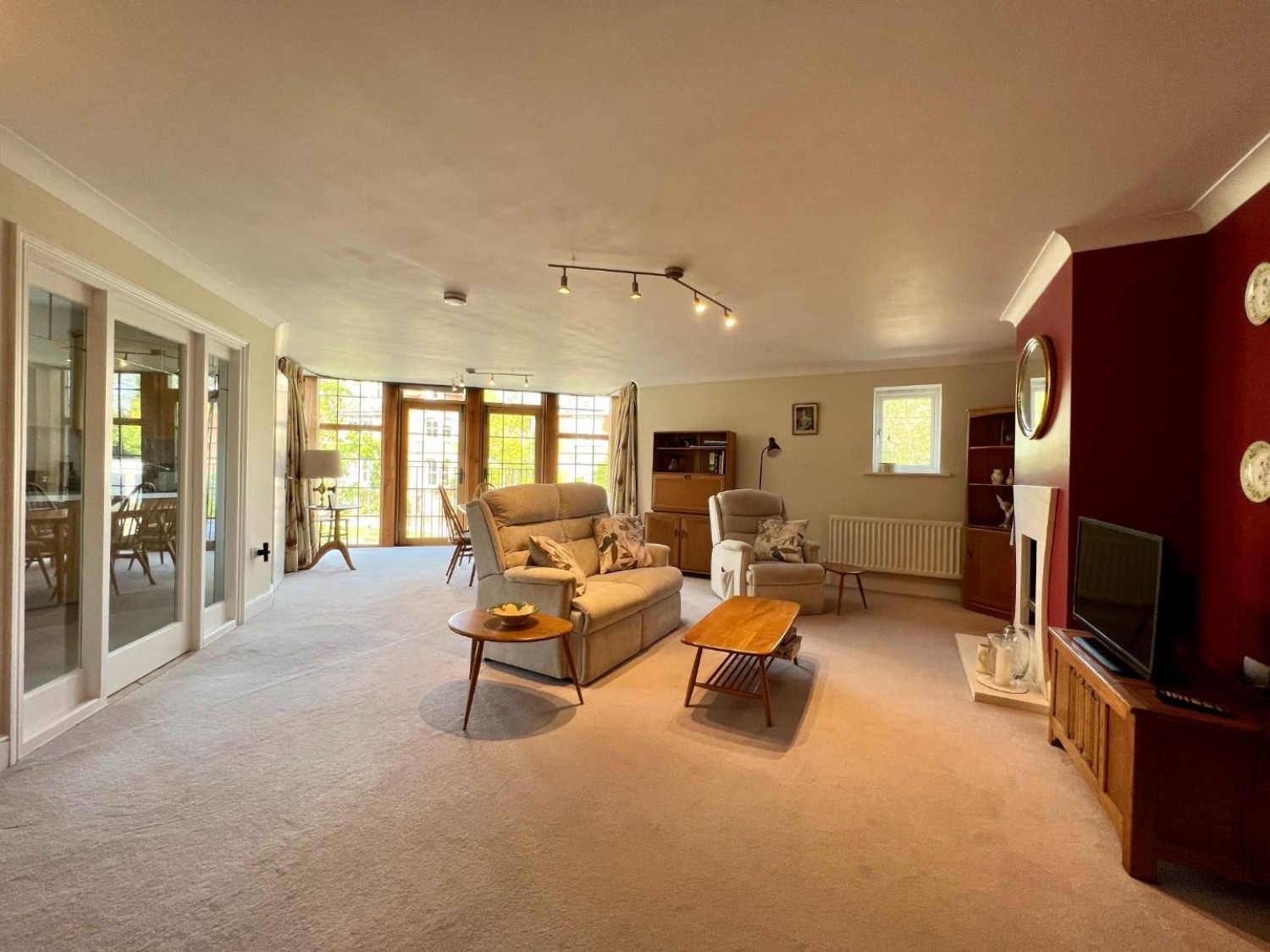 Flat 6, Elmfield Place, Tenterden, TN30 6RE