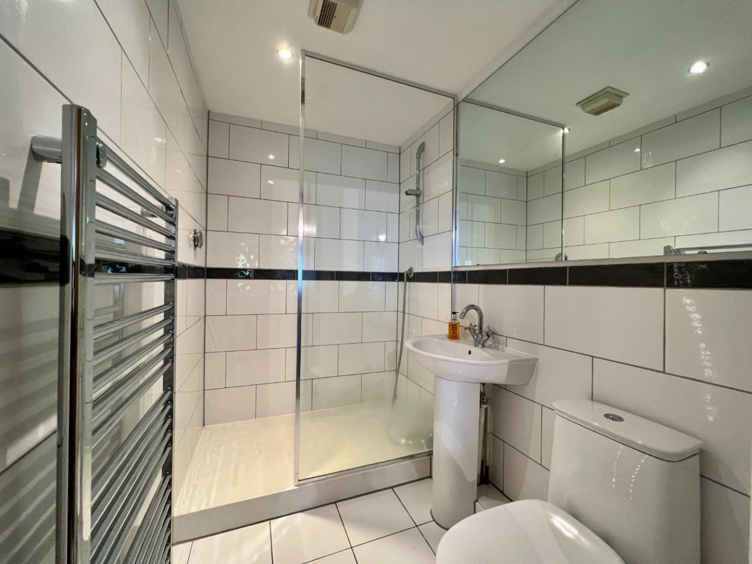 Flat 6, Elmfield Place, Tenterden, TN30 6RE