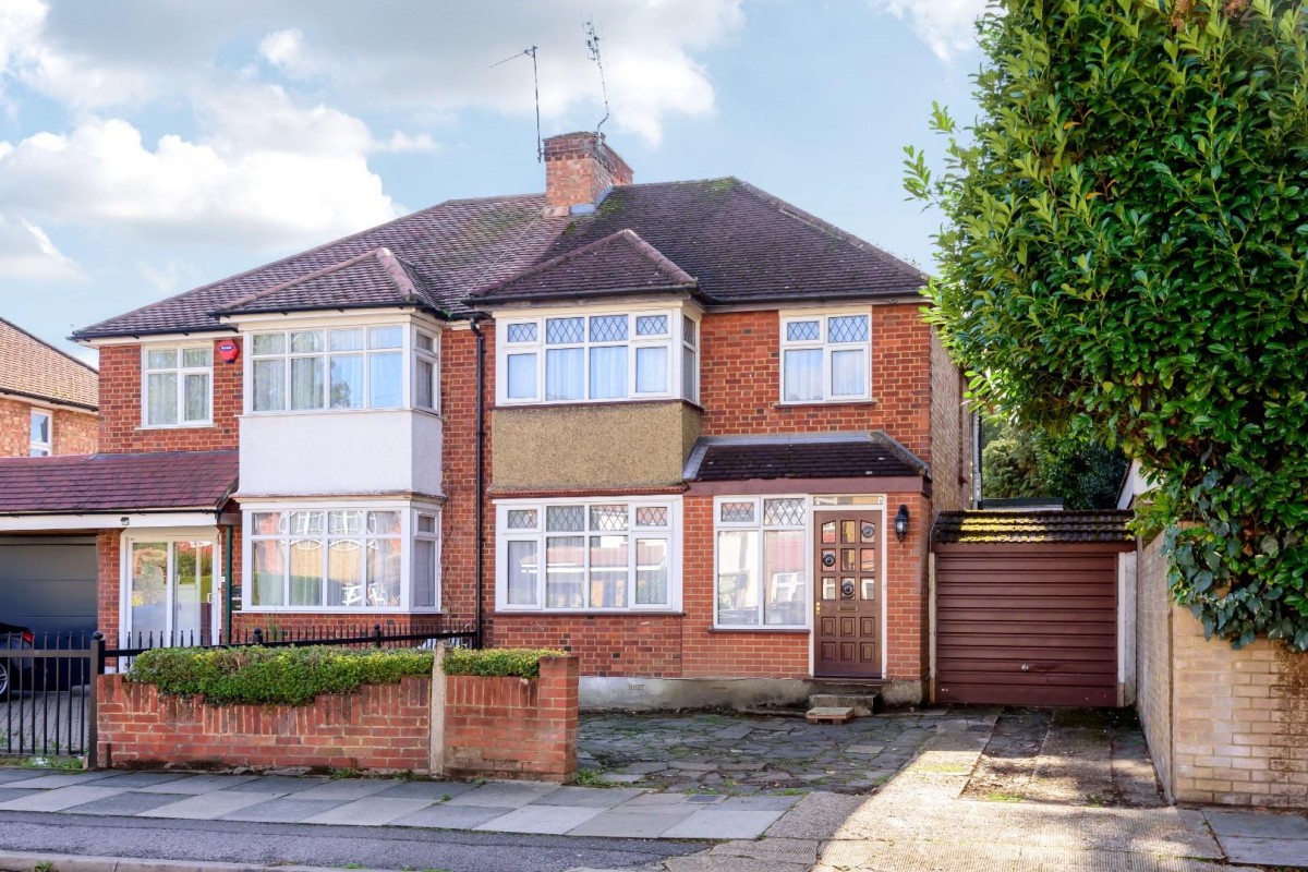 Charnwood Road, Hillingdon, UB10 0HX