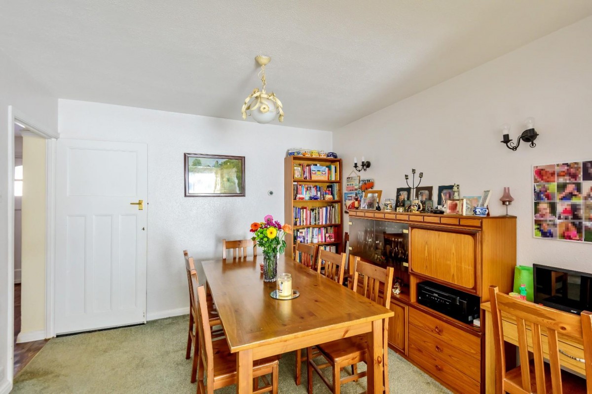 Charnwood Road, Hillingdon, UB10 0HX