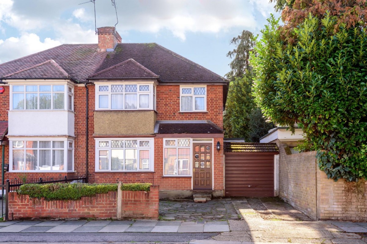 Charnwood Road, Hillingdon, UB10 0HX