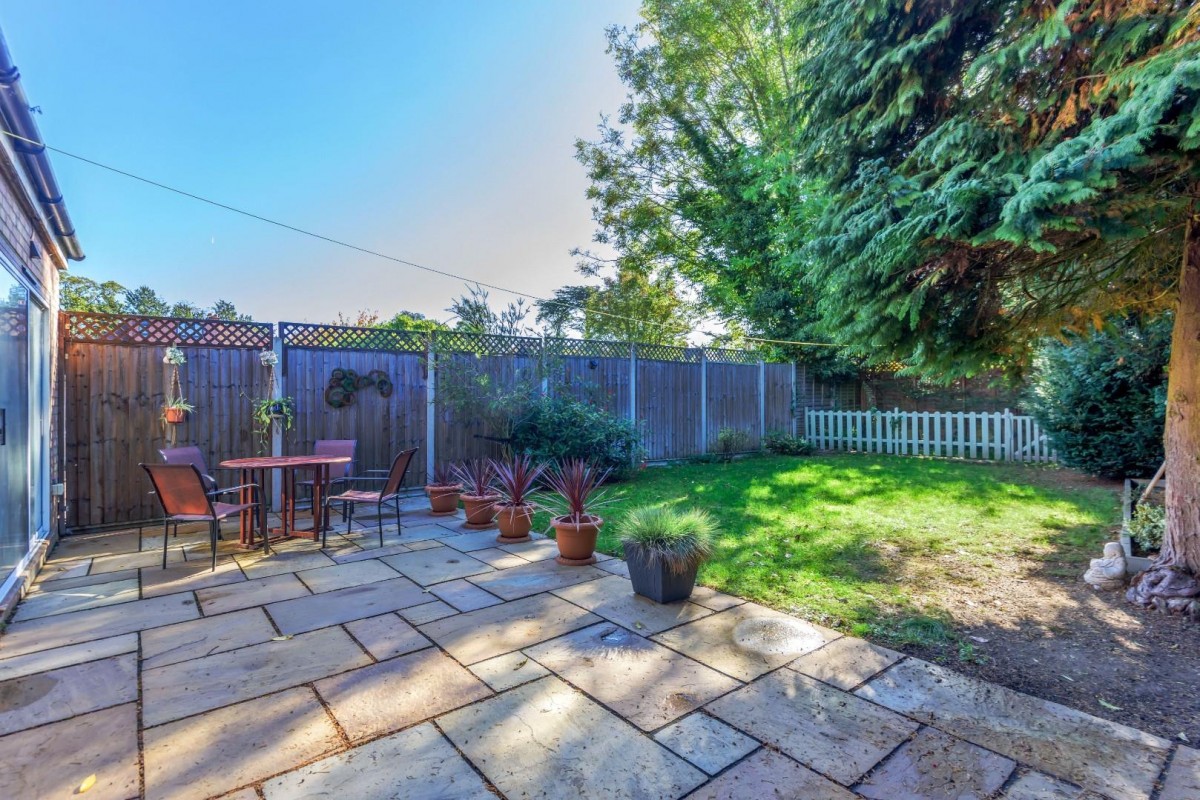 Charnwood Road, Hillingdon, UB10 0HX