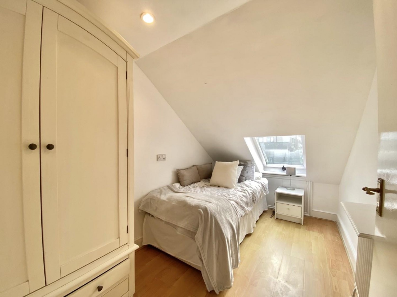 Blyth Road, Hayes, UB3 1DB